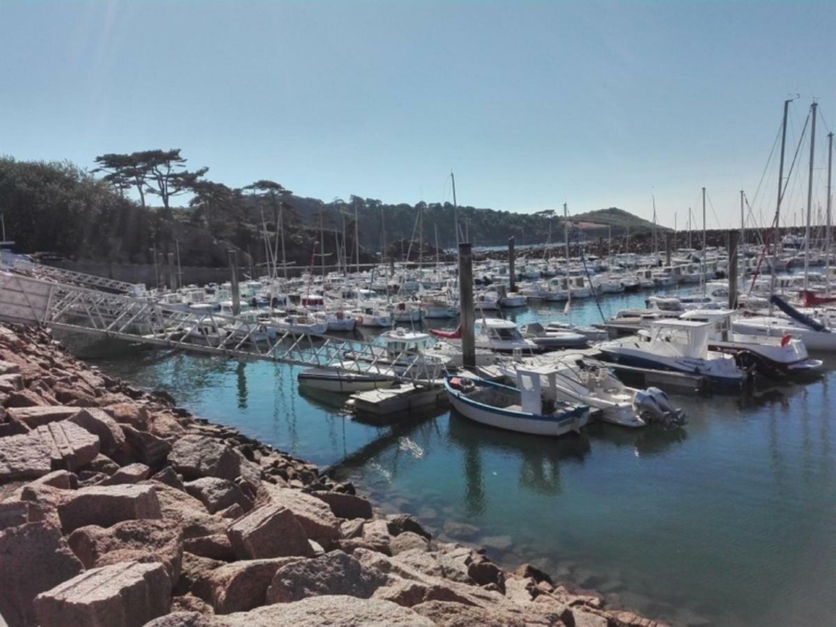 Vue Mer Cote De Granit Rose En Bretagne Trébeurden Exteriér fotografie