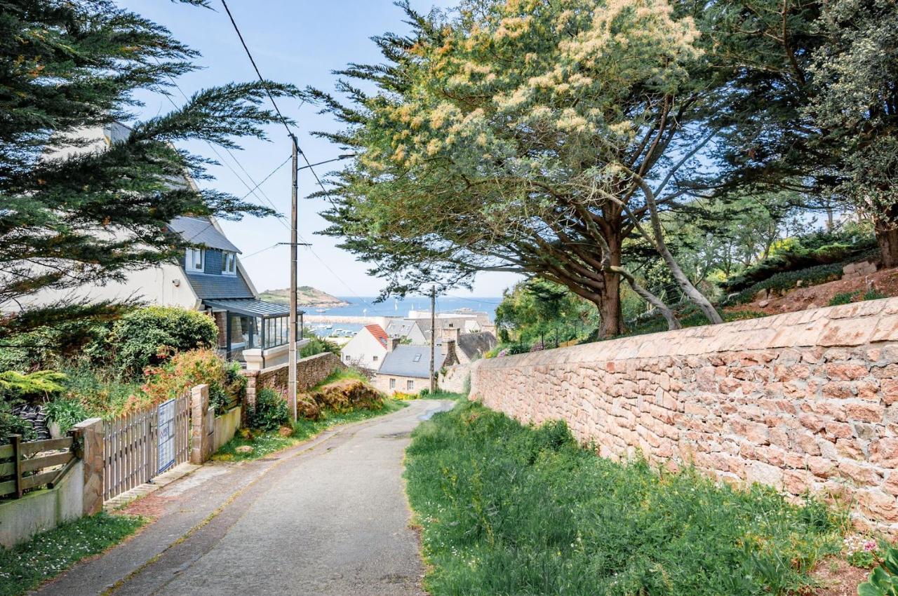 Vue Mer Cote De Granit Rose En Bretagne Trébeurden Exteriér fotografie